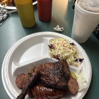 Bennie J's Smoke Pit - Chicken and sausage - Barbeque Near Me - Huntsville, Texas Bennie J's Smoke Pit - Chicken and sausage - Barbeque Near Me - Huntsville, Texas