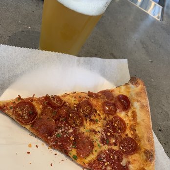 Raymond's Pizzeria - Pizza Near Me - Richmond, California