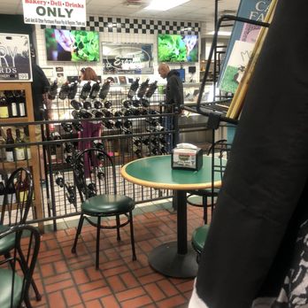 French Market Express - Deli and eating area - Convenience Stores Near Me - Natchitoches, Louisiana