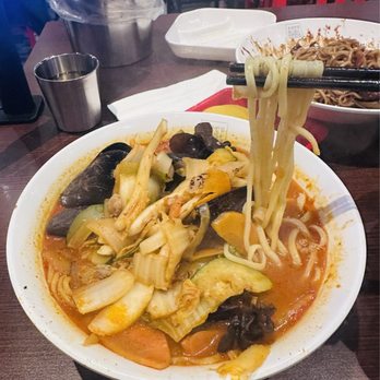 Kim's Noodle - Jjamppong $13.99 - Korean Near Me - North York, Ontario Kim's Noodle - Jjamppong $13.99 - Korean Near Me - North York, Ontario
