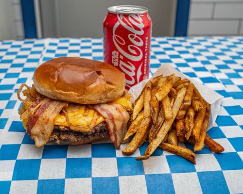 Rogers Burgers by null