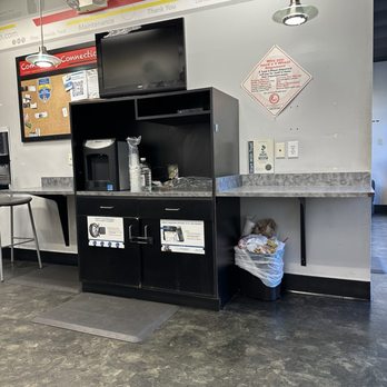 Tire Kingdom - Inside - Tires Near Me - Orlando, Florida Tire Kingdom - Inside - Tires Near Me - Orlando, Florida