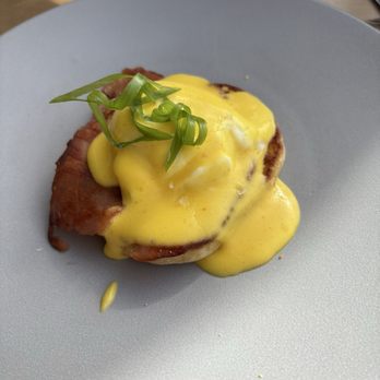 Mowry and Cotton - Classic Eggs Benedict - Bars Near Me - Scottsdale, Arizona Mowry and Cotton - Classic Eggs Benedict - Bars Near Me - Scottsdale, Arizona