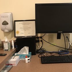 DuPage Eye Center - Equipment organized