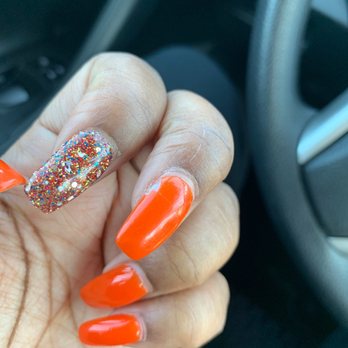 NailSouth - SNS after a week. The glitter is actually a repaired nail. It broke as well. 2 days after. - Nail Salons Near Me - Atlanta, Georgia