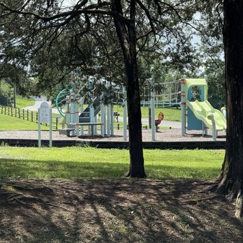 Spilman Park - Playground - Parks Near Me - Jeffersonton, Virginia
