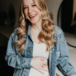 Salt Beauty Lab - Stylist- Sarah Bechtell