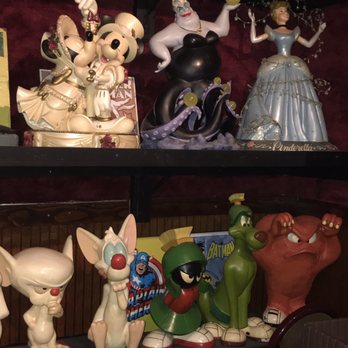 Oscar's Food & Spirits - Looney Tunes & Disney dolls/figurines. - American Near Me - North Myrtle Beach, South Carolina Oscar's Food & Spirits - Looney Tunes & Disney dolls/figurines. - American Near Me - North Myrtle Beach, South Carolina