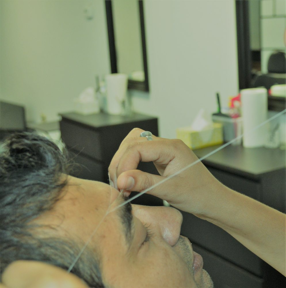 Allure Threading Logo