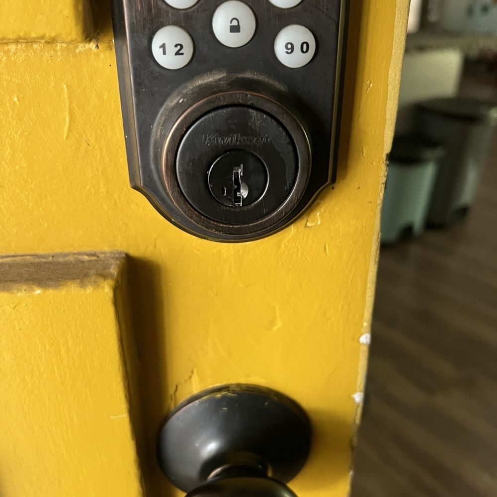 Mister Key - Fixed lock! Yay! - Keys & Locksmiths Near Me