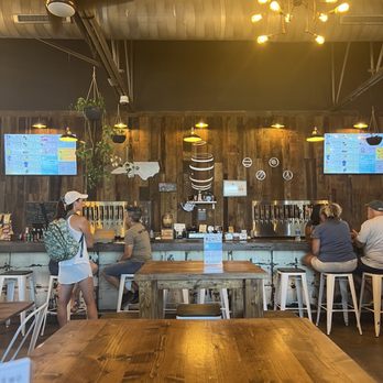 Divine Barrel Brewing - Bar - Breweries Near Me - Charlotte, North Carolina