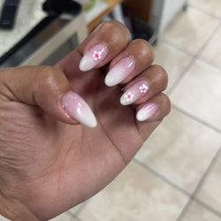 Sunflower Nails and Spa - Something simple but cute