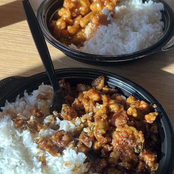 Pick Up Stix Fresh Asian Flavors - HOUSE SPECIAL CHICKEN and ORANGE CHICKEN - Asian Fusion Near Me - Glendora, California Pick Up Stix Fresh Asian Flavors - HOUSE SPECIAL CHICKEN and ORANGE CHICKEN - Asian Fusion Near Me - Glendora, California