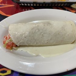 El Senor Mexican Restaurant - Burrito Grande (with white sauce)