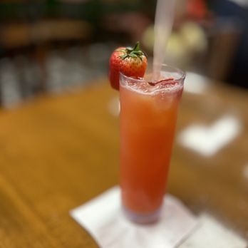 JAA's Kitchen - a glass of strawberry juice - American Near Me - Panama City Beach, Florida