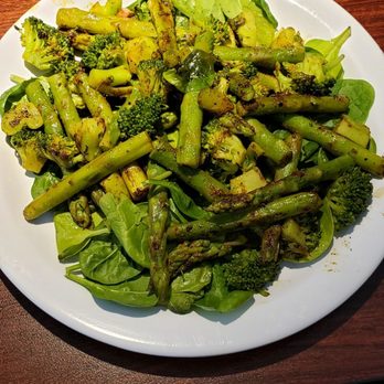 Waffles and Whatnot - The Stir Fry that needed avocado since it was on there menu - Waffles Near Me - Anchorage, Alaska