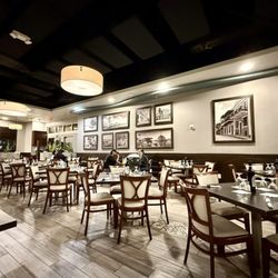Dining room.