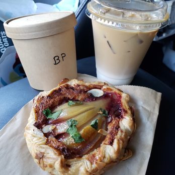 Café Dear Leon - Pear almond galette, banana pudding - Cafes Near Me - Baltimore, Maryland