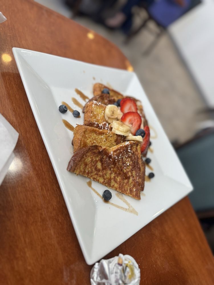 J&G Rail Side Restaurant