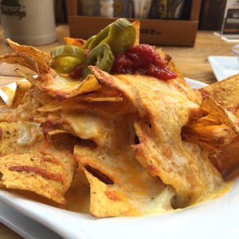 Hüsi Bierhaus - Nacho - International Near Me - Interlaken, BE Hüsi Bierhaus - Nacho - International Near Me - Interlaken, BE
