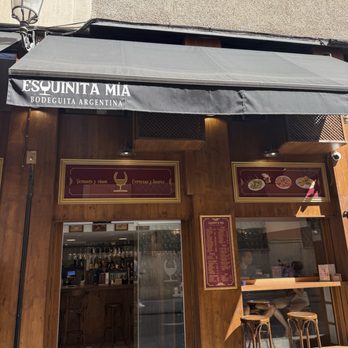 Esquinita Mia - Tapas/Small Plates Near Me - València, V