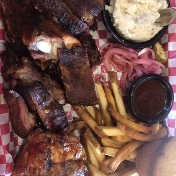 Famous Dave's Bar-B-Que - Barbeque Near Me - Laurel, Maryland Famous Dave's Bar-B-Que - Barbeque Near Me - Laurel, Maryland