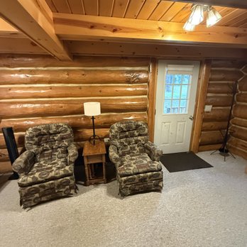 Custer Mountain Cabins & Campground - Seating in back room - Campgrounds Near Me - Custer, South Dakota