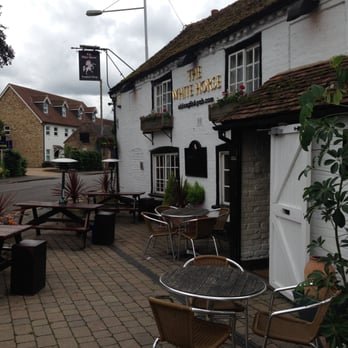 White Horse - Charming view from the outside - Pubs Near Me - West Drayton, XGL White Horse - Charming view from the outside - Pubs Near Me - West Drayton, XGL