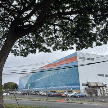 World's Largest Wave Mural - Public Art Near Me - Honolulu, Hawaii World's Largest Wave Mural - Public Art Near Me - Honolulu, Hawaii