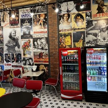 Retro Pizza - Inside - Pizza Near Me - Astoria Queens, New York Retro Pizza - Inside - Pizza Near Me - Astoria Queens, New York