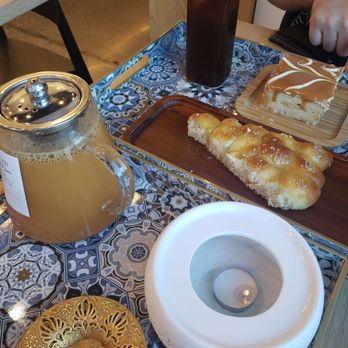 Qamaria Coffee - Coffee & Tea Near Me - Fullerton, California