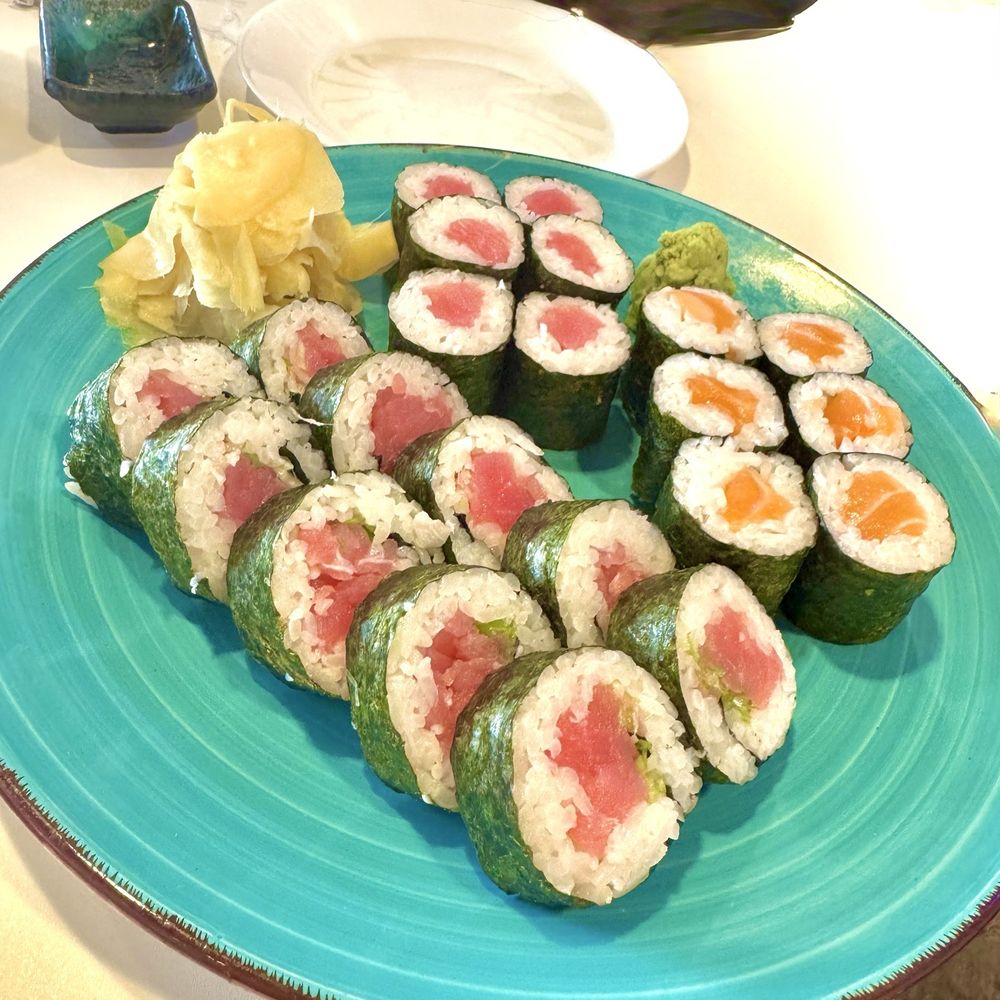 B Poke - Spicy Tuna Roll Tuna California Salmon California - Sushi Bars Near Me - Plantation, Florida B Poke - Spicy Tuna Roll Tuna California Salmon California - Sushi Bars Near Me - Plantation, Florida