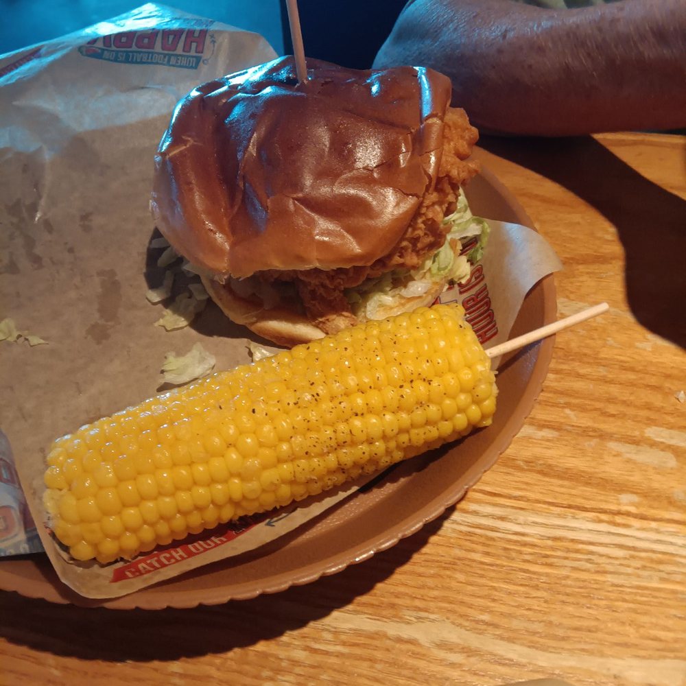 Chili's - Crispy Chicken Sandwich and Corn - American Near Me - Crystal River, Florida Chili's - Crispy Chicken Sandwich and Corn - American Near Me - Crystal River, Florida