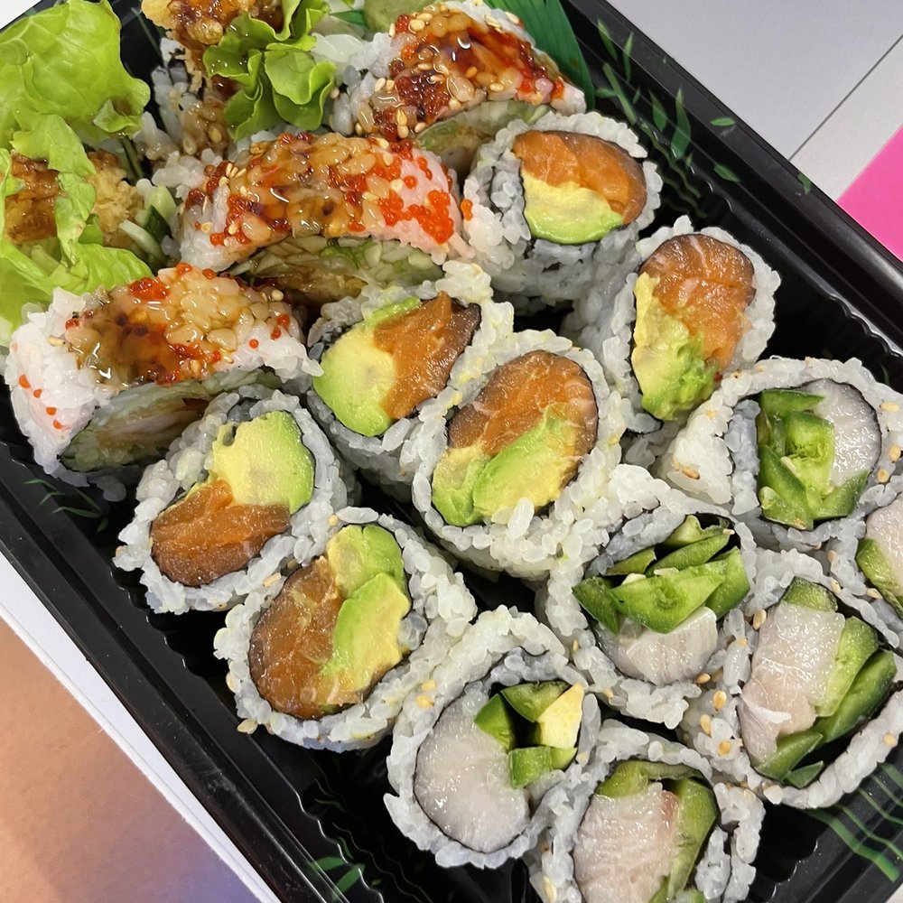 3 Rolls Maki Lunch Special 3 Rolls Maki Lunch Special