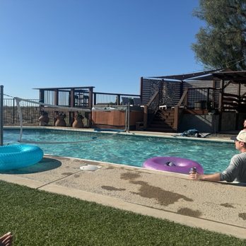 High Ridge Manor - The pool, hot tub & entertainment area. - Bed & Breakfast Near Me - Paso Robles, California