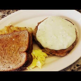 Record Grill - Big Boy Breakfast - American Near Me - Dallas, Texas