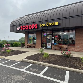 Super Scoops Ice Cream - Outside - Ice Cream & Frozen Yogurt Near Me - Centerville, Ohio Super Scoops Ice Cream - Outside - Ice Cream & Frozen Yogurt Near Me - Centerville, Ohio