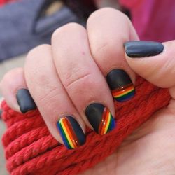 Tau Nail Salon
