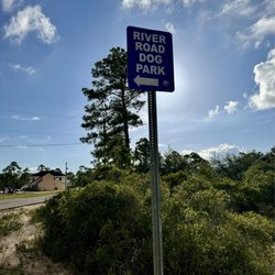 River Road Dog Park - Sign from road