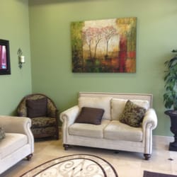 Mountain View Oral & Maxillofacial Surgery - Extended view of sitting area.