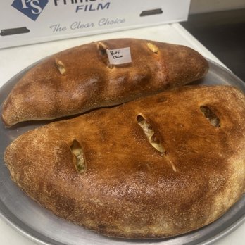 Newfound Country store - Delicious, Homemade and affordable calzones - Convenience Stores Near Me - Bridgewater, New Hampshire Newfound Country store - Delicious, Homemade and affordable calzones - Convenience Stores Near Me - Bridgewater, New Hampshire