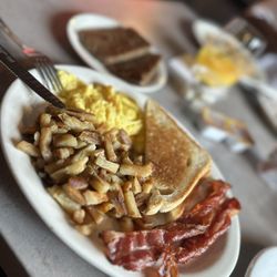 Babes Boys Tavern - Big Daddy Breakfast Platter