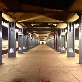 Arrowhead Towne Center - Yes you feel like UR in NYC - Shopping Centers Near Me - Glendale, Arizona