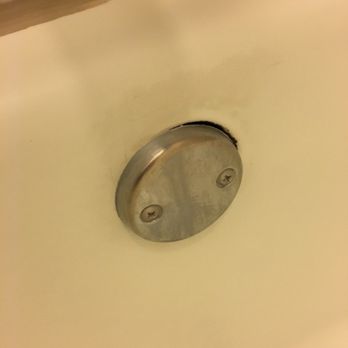 The Westin Pasadena - Old and tilted shower fixture - Hotels Near Me - Pasadena, California The Westin Pasadena - Old and tilted shower fixture - Hotels Near Me - Pasadena, California