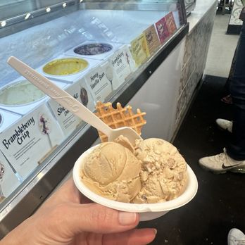Jeni's Splendid Ice Creams - Ice Cream & Frozen Yogurt Near Me - Chicago, Illinois