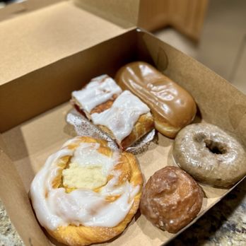 Schmidt's Pastry Cottage - Bakeries Near Me - South Jordan, Utah Schmidt's Pastry Cottage - Bakeries Near Me - South Jordan, Utah