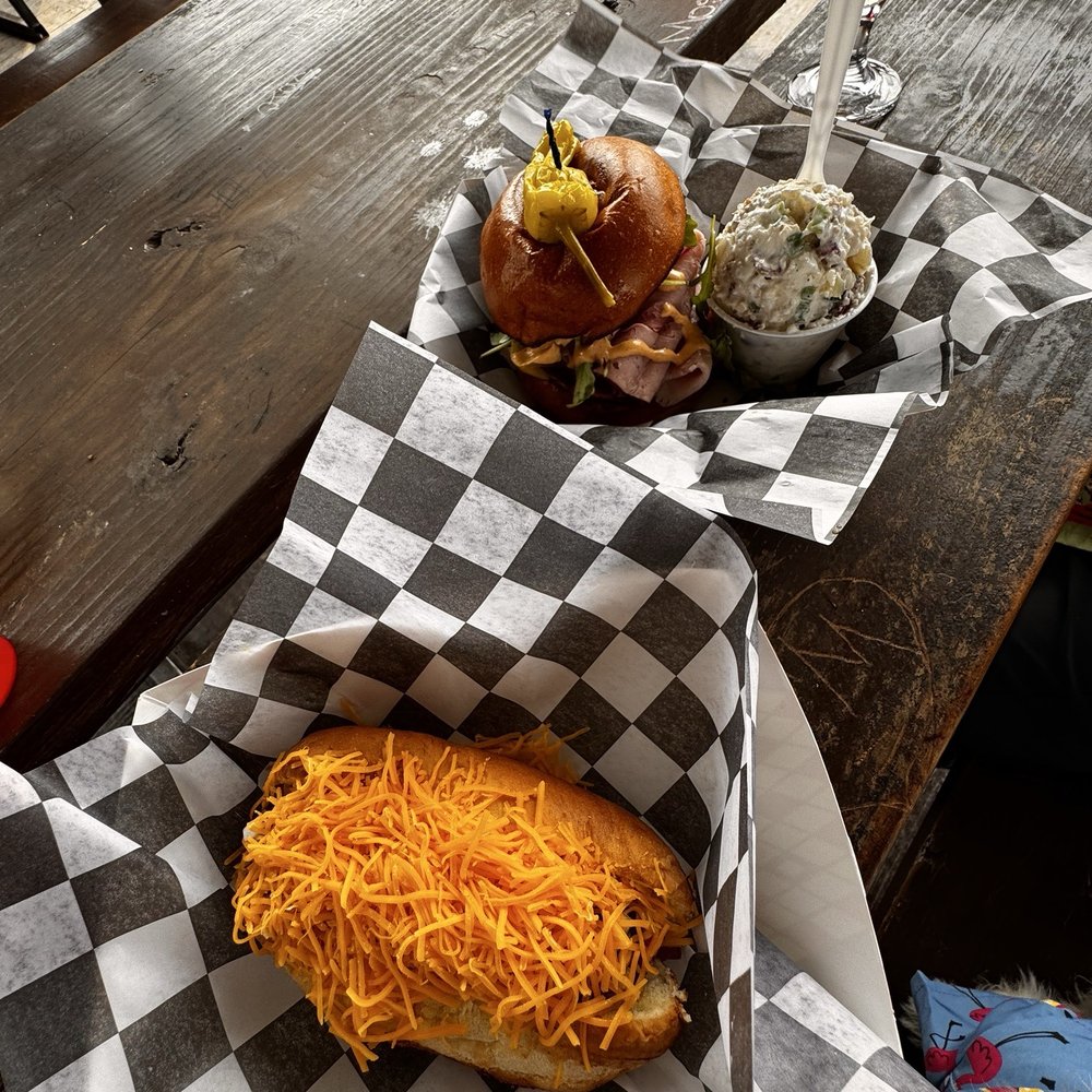 Moon Tower - Dive Bars Near Me - Houston, Texas Moon Tower - Dive Bars Near Me - Houston, Texas