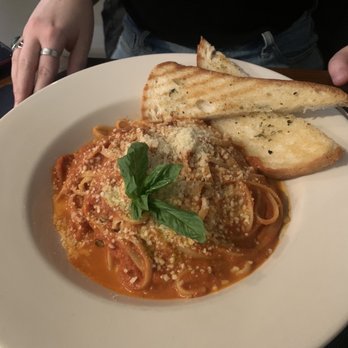 Daniela - Pomodoro e Crema - Pizza Near Me - Buffalo, New York