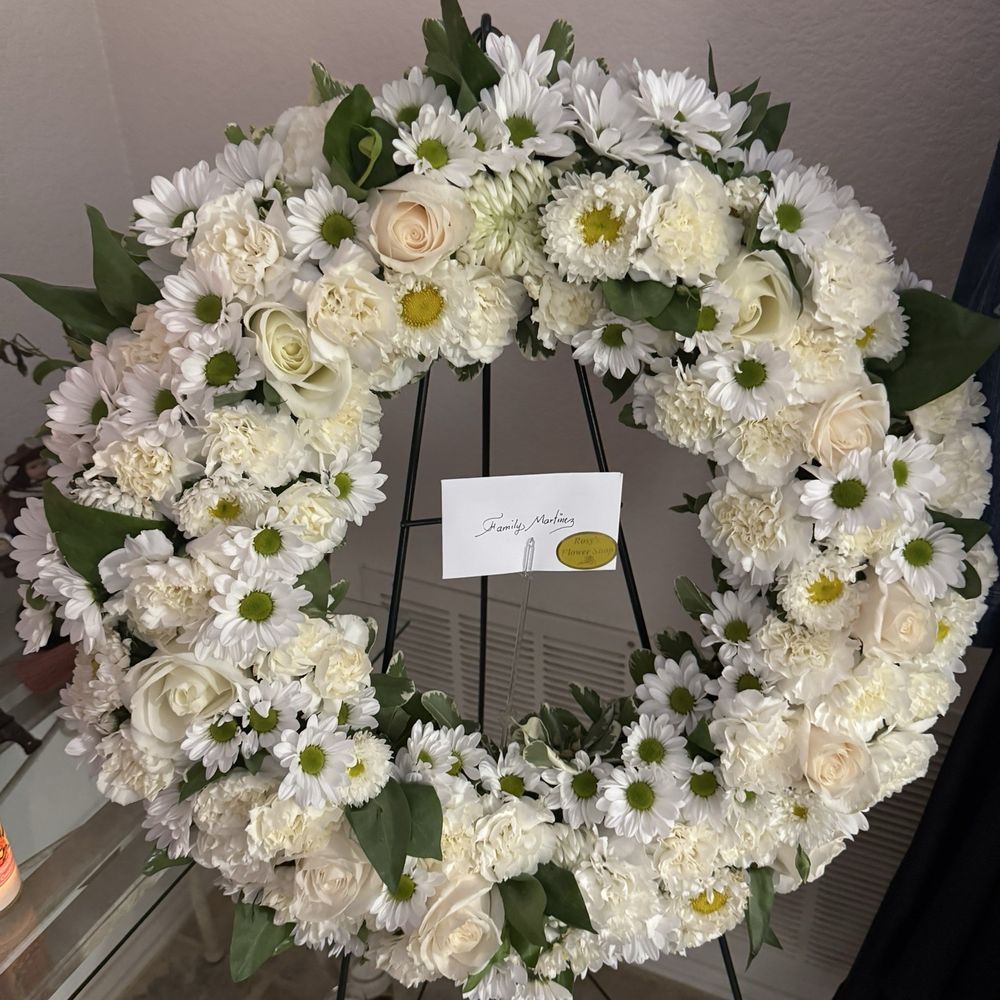 Rosy's Flower Shop - Sympathy flowers - Florists Near Me - El Centro, California Rosy's Flower Shop - Sympathy flowers - Florists Near Me - El Centro, California