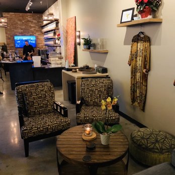 FOY Life - Sitting lounge (near reception) - Yoga Near Me - Agoura Hills, California FOY Life - Sitting lounge (near reception) - Yoga Near Me - Agoura Hills, California